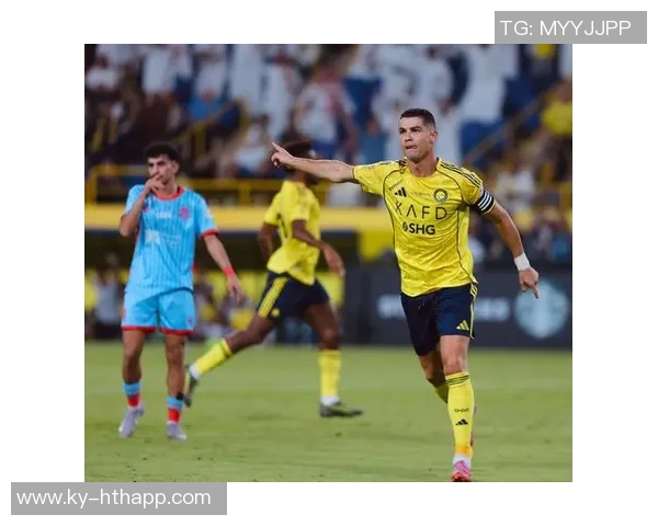 菲利克斯精彩推射破门后手球庆祝引发热议 菲利克斯精彩推射破门后手球庆祝引发热议