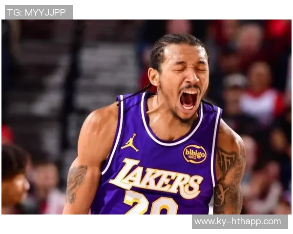 小尼克史密斯回顾湖人媒体日盛况与黄蜂时的鲜明对比